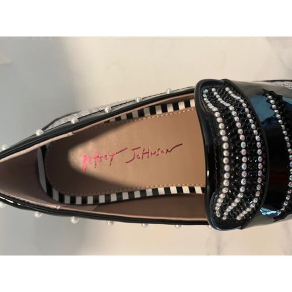 Betsey Johnson's Darian Black and White Gingham Plaid Loafers, Size 6.5, NWOT - Picture 4 of 13